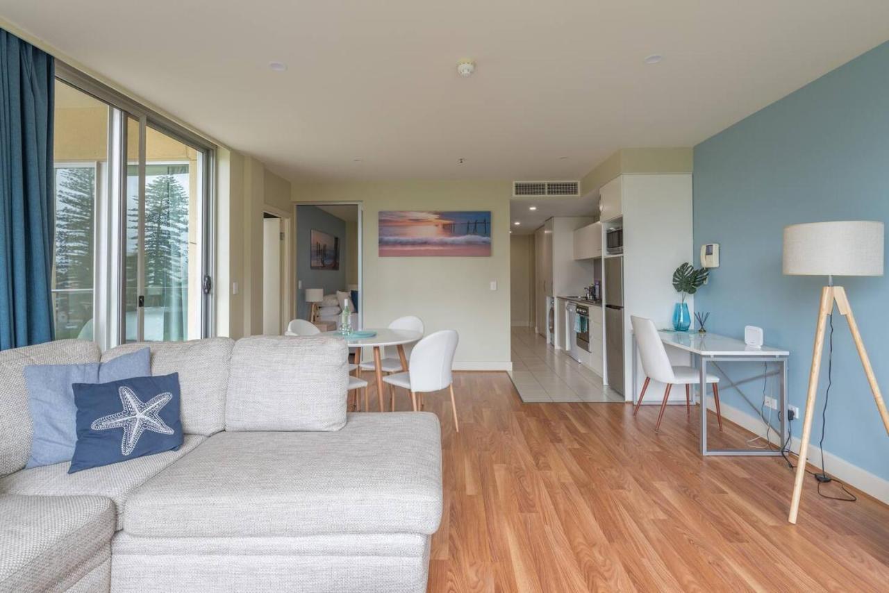 Beachside Luxury Apartments One & Two Bedroom In Beachfront Oaks Pier Building Glenelg Εξωτερικό φωτογραφία