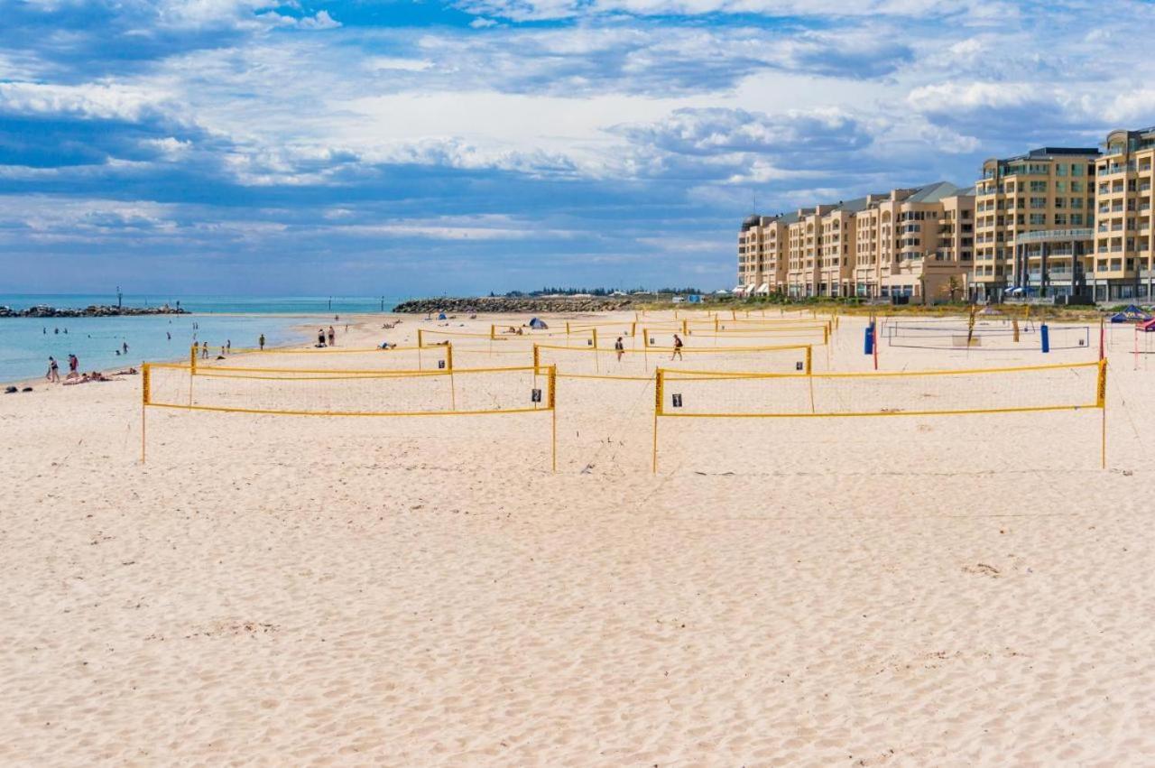 Beachside Luxury Apartments One & Two Bedroom In Beachfront Oaks Pier Building Glenelg Εξωτερικό φωτογραφία